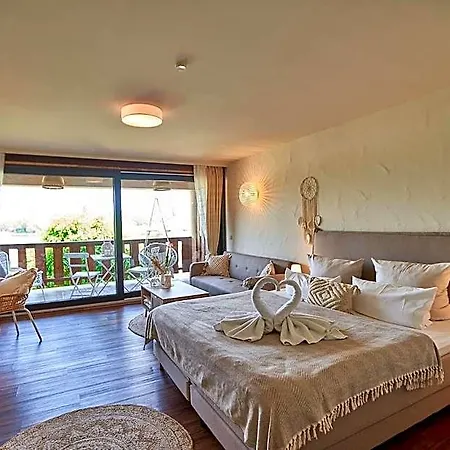 Strandhaus Hotel *